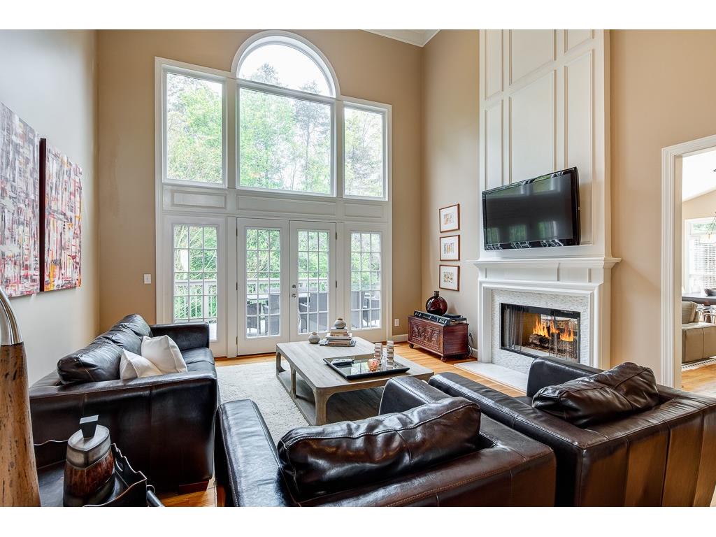 2377 Briarleigh Way, Dunwoody, GA 30338
