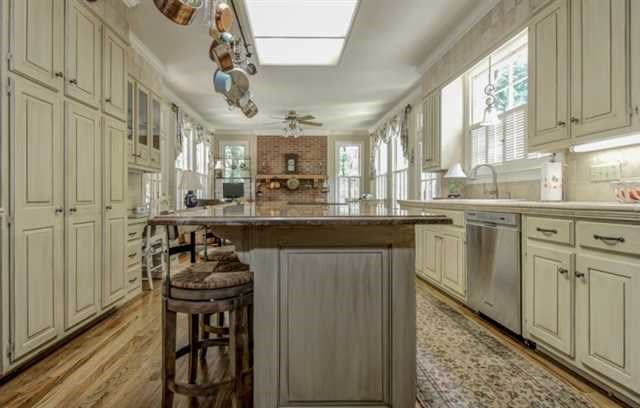 2191 Brooke Farm Ct, Dunwoody, United States 30338