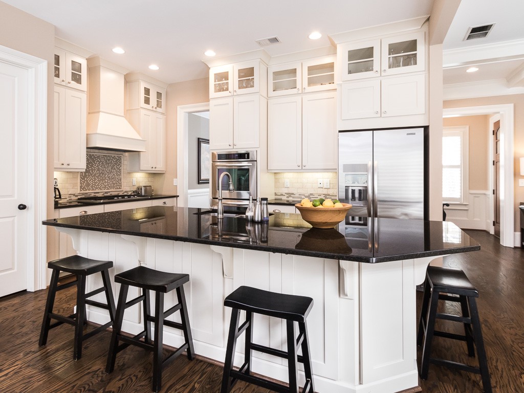 305 Valley Brook Way NE, Atlanta, GA 30342