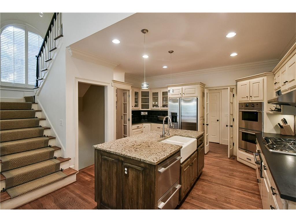 220 Windsor Gate Cove, Atlanta, GA 30342