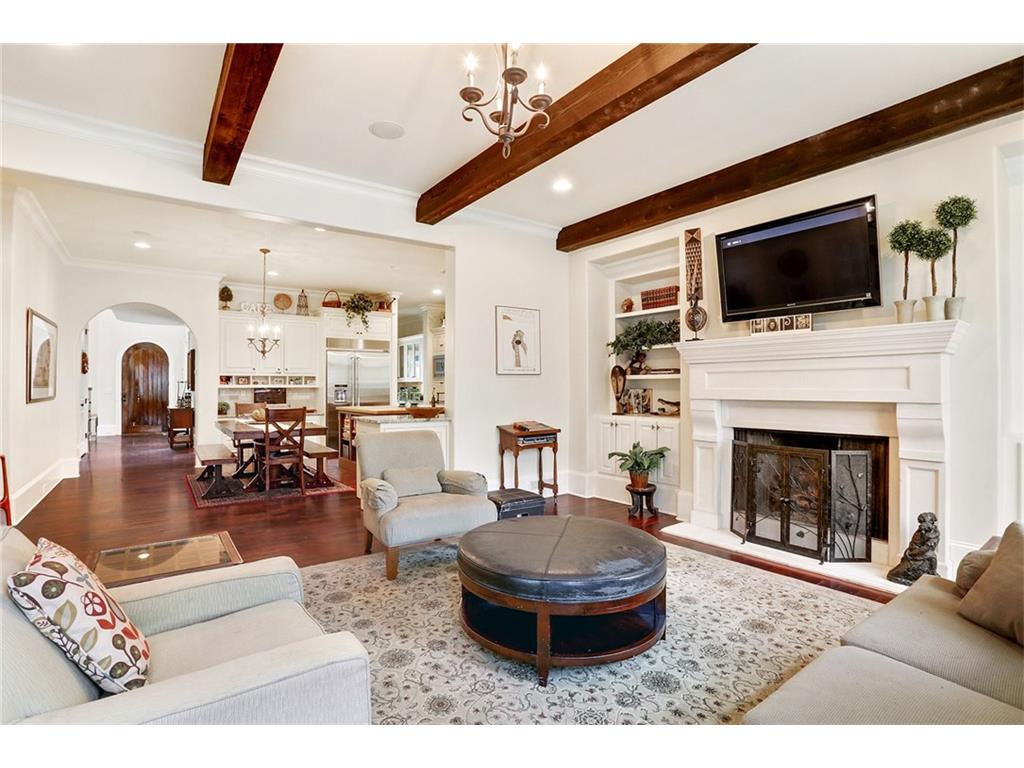 24 W Wieuca Road NE, Atlanta, GA 30342