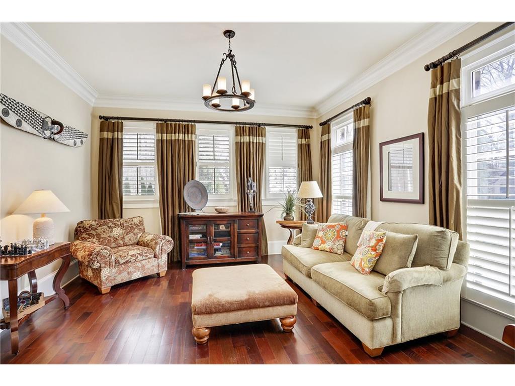 24 W Wieuca Road NE, Atlanta, GA 30342