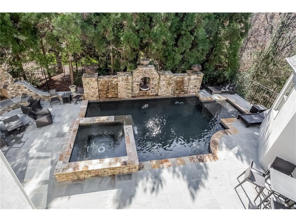 861 Carlton Ridge NE, Atlanta, GA 30342