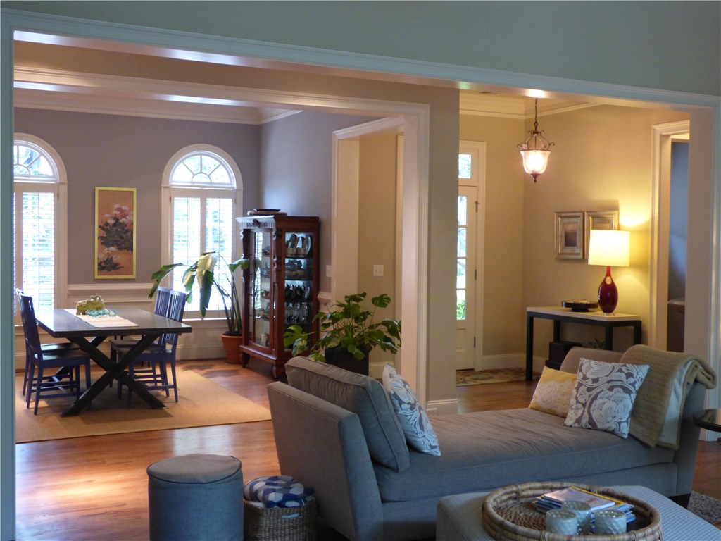 2833 Payton Oaks Drive, Atlanta, GA 30345