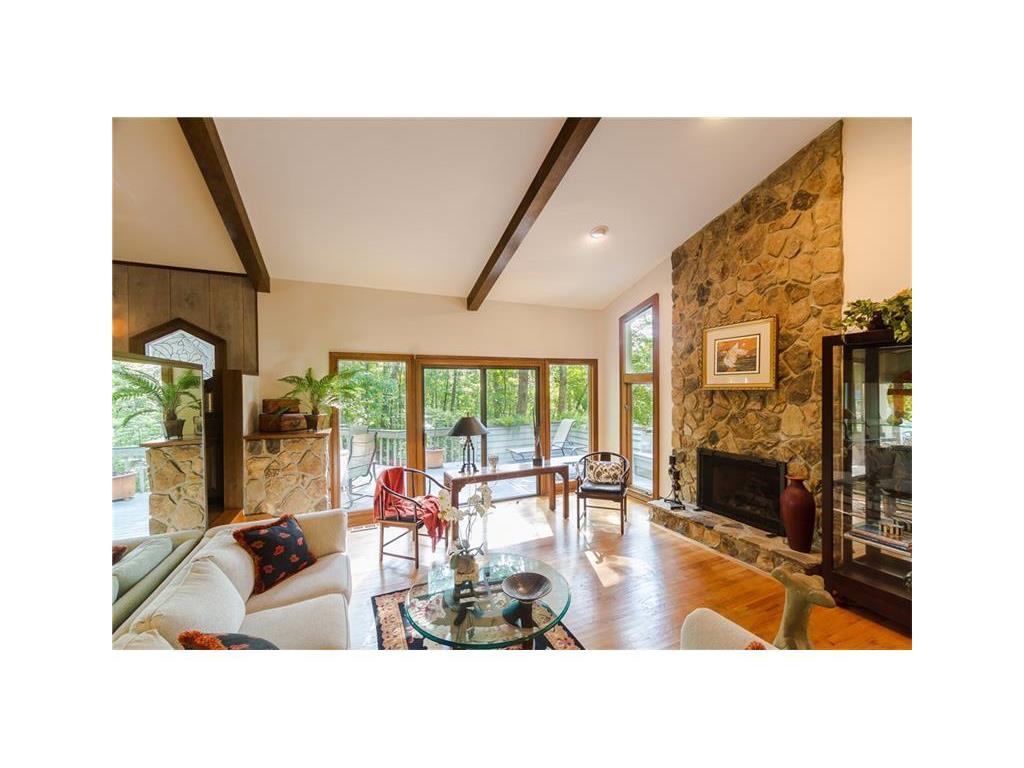 9660 Huntcliff Trace, Sandy Springs, GA 30350