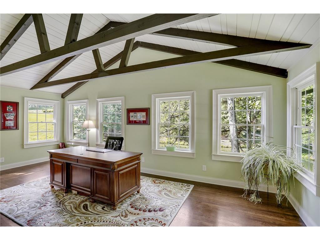 9020 Huntcliff Trace, Atlanta, GA 30350