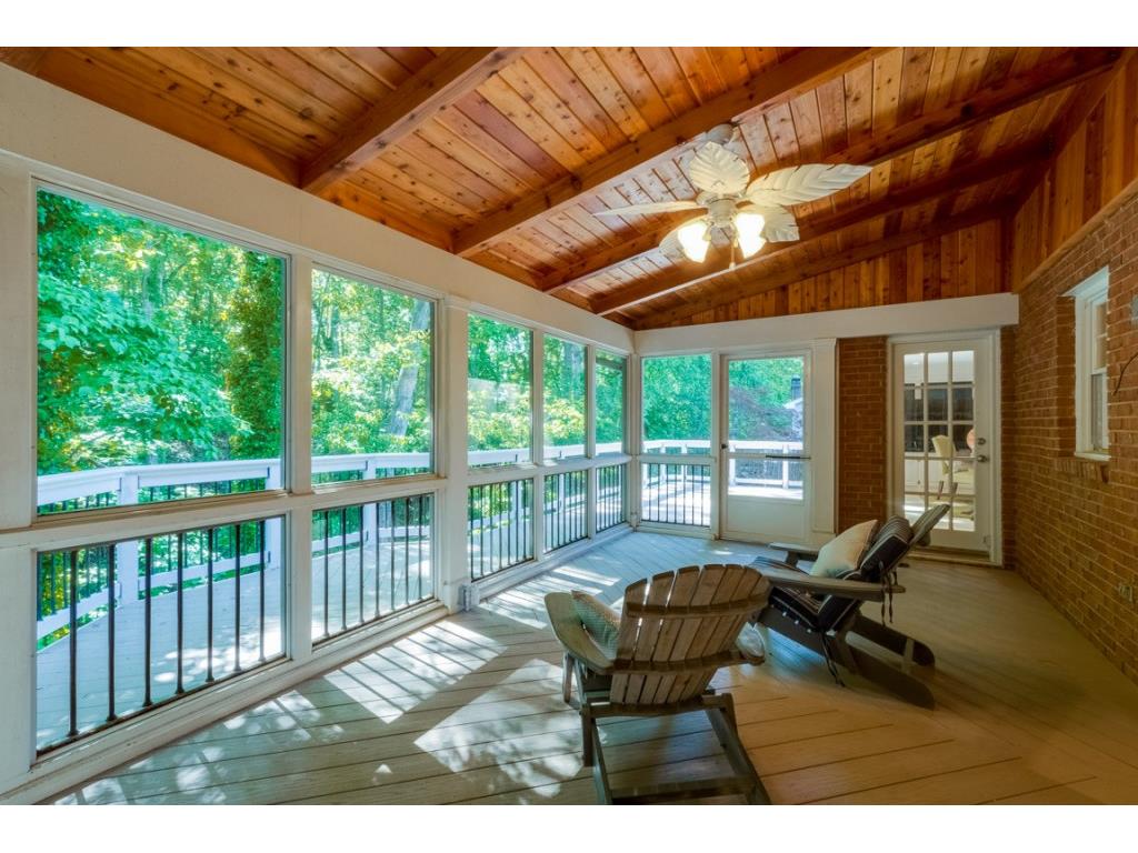 7390 Stoneykirk Close, Sandy Springs, GA 30350