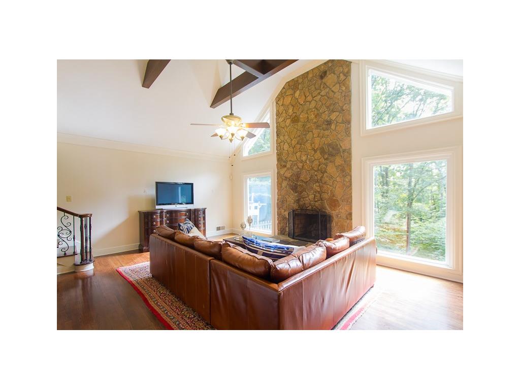 305 Skyridge Drive, Atlanta, GA 30350
