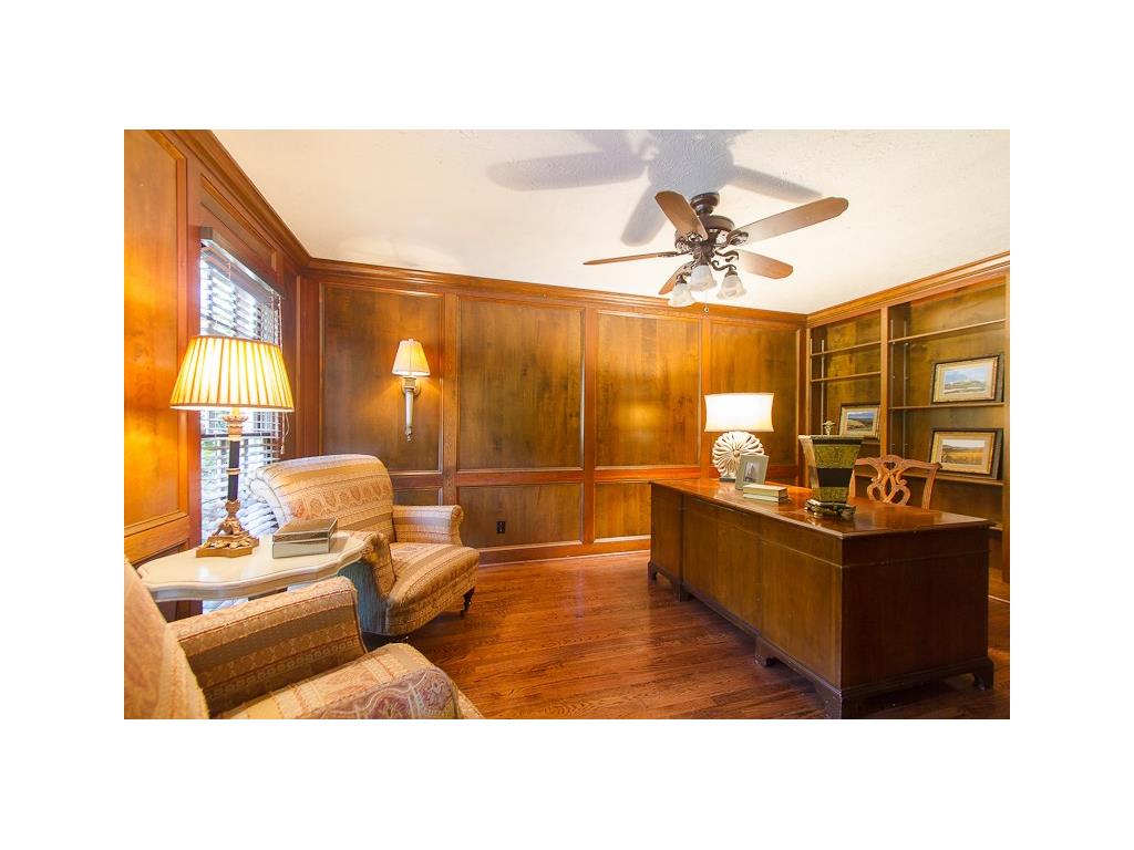 305 Skyridge Drive, Atlanta, GA 30350