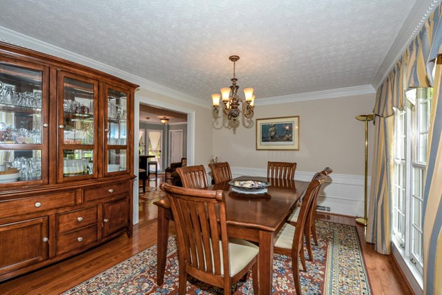 305 Spindle Ct, Sandy Springs, United States 30350