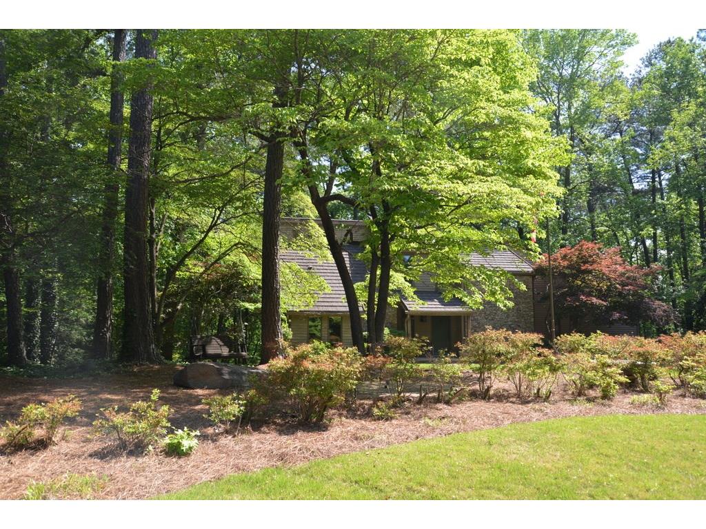 8155 Innsbruck Drive, Sandy Springs, GA 30350