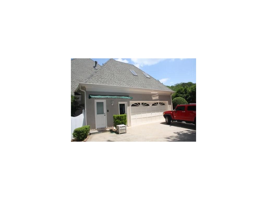 8210 Grogans Ferry Road, Sandy Springs, GA 30350