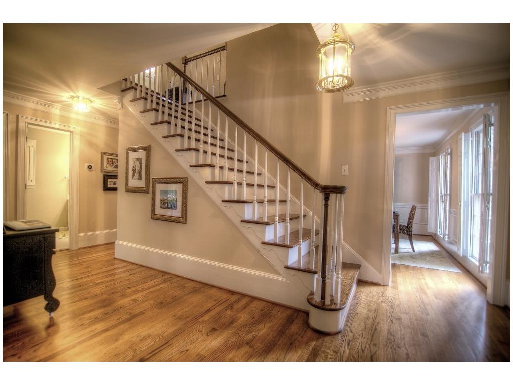 725 Amster Green Drive, Sandy Springs, GA 30350