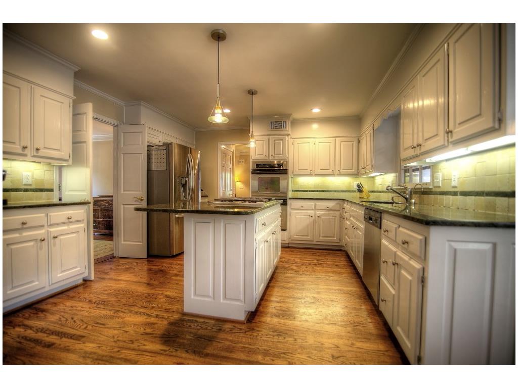 725 Amster Green Drive, Sandy Springs, GA 30350