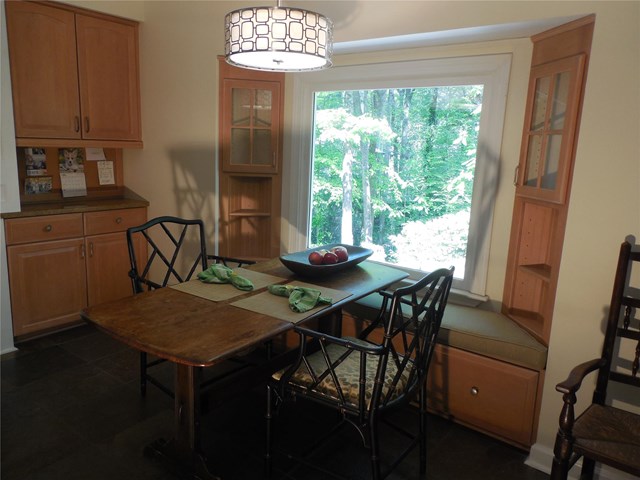 8950 Huntcliff Trce, Sandy Springs, United States 30350