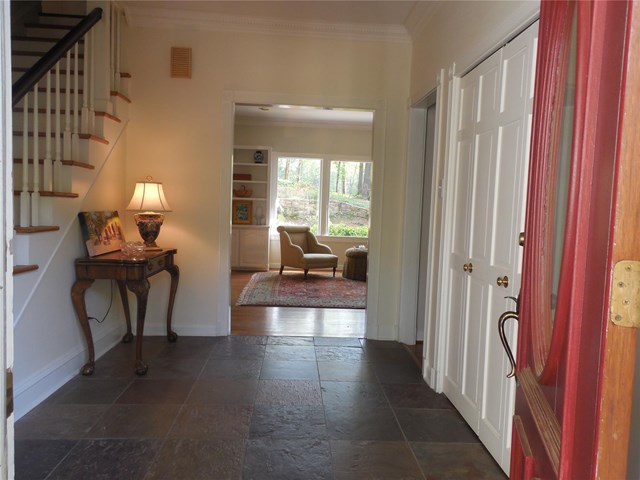8950 Huntcliff Trce, Sandy Springs, United States 30350