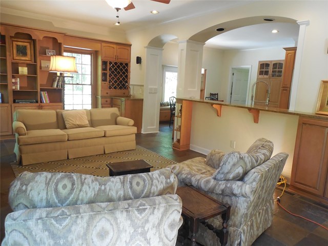 8950 Huntcliff Trce, Sandy Springs, United States 30350