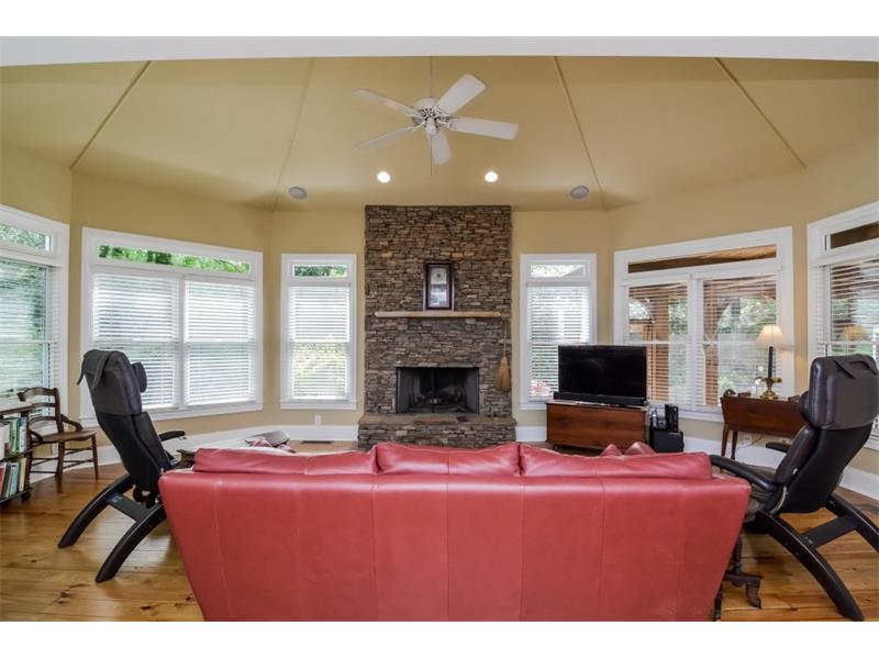 8050 Monticello Drive, Sandy Springs, United States 30350