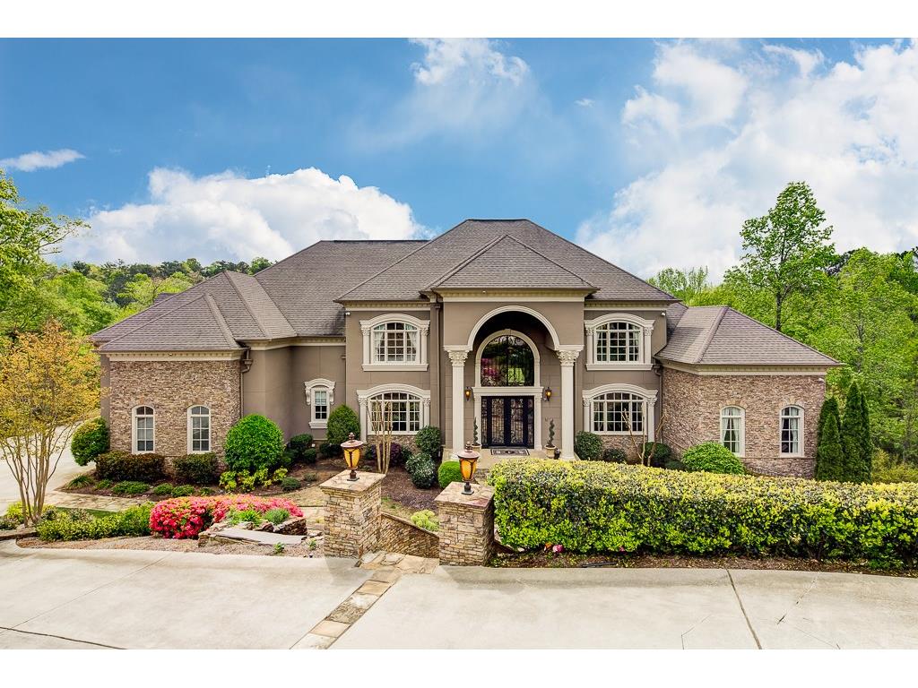 8395 Jett Ferry Road, Sandy Springs, GA 30350