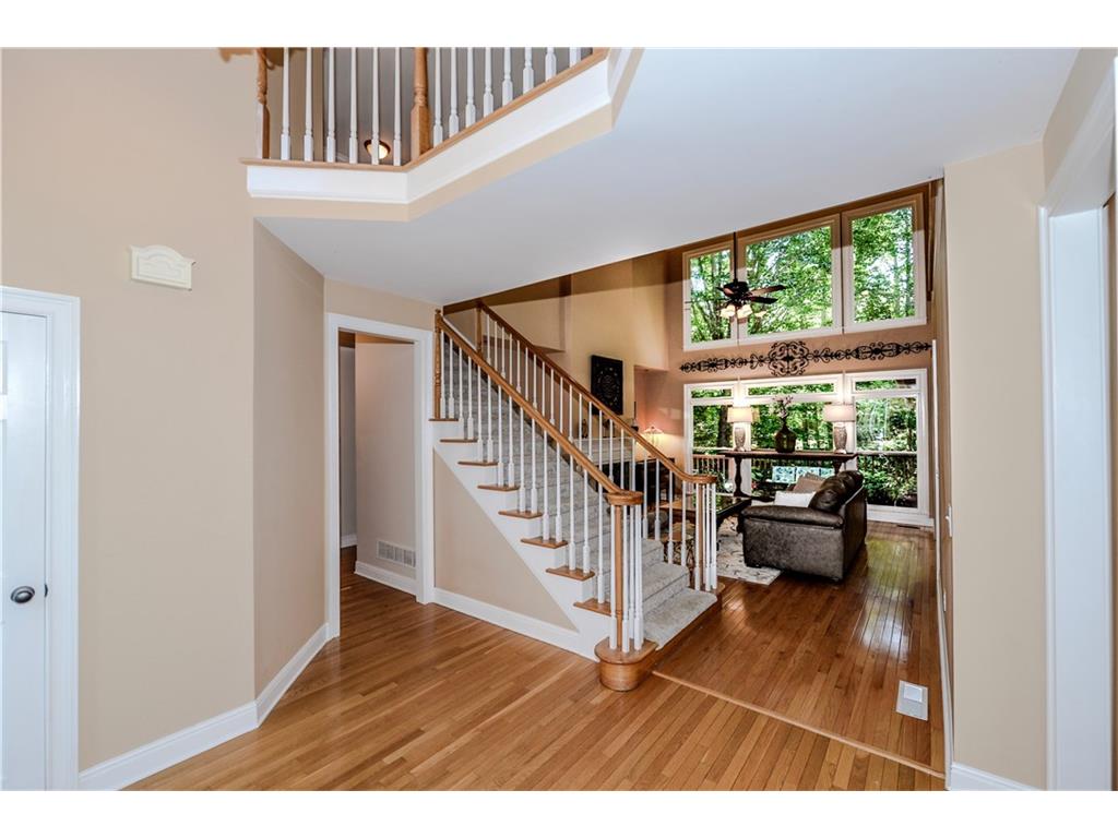 2349 Dunwoody Hollow Drive, Dunwoody, GA 30360