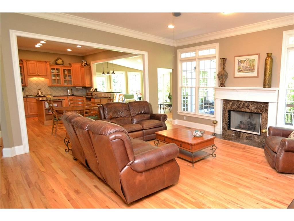 5416 Dunwoody Glen Court, Dunwoody, GA 30360