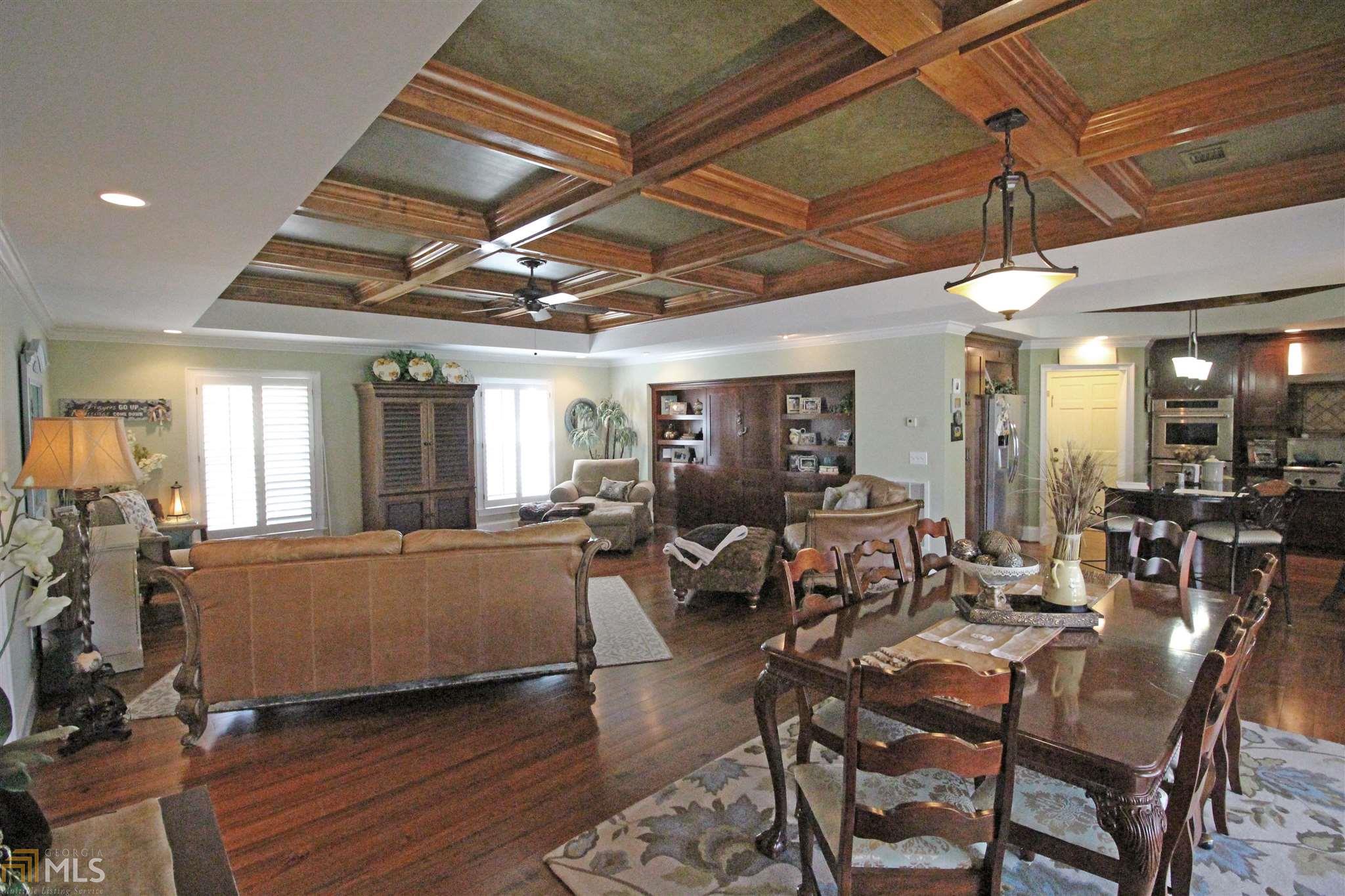 1726 Blue Ridge Dr, Gainesville, GA 30501