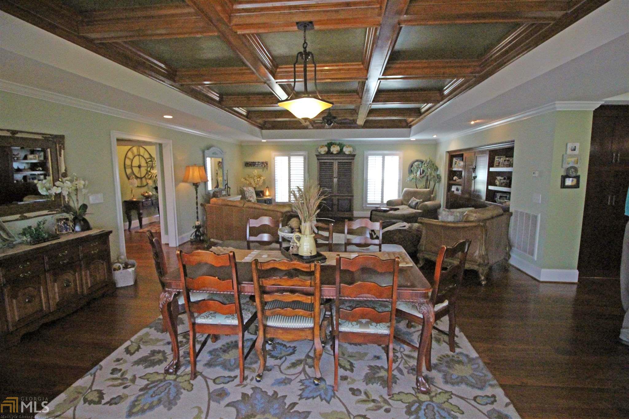 1726 Blue Ridge Dr, Gainesville, GA 30501