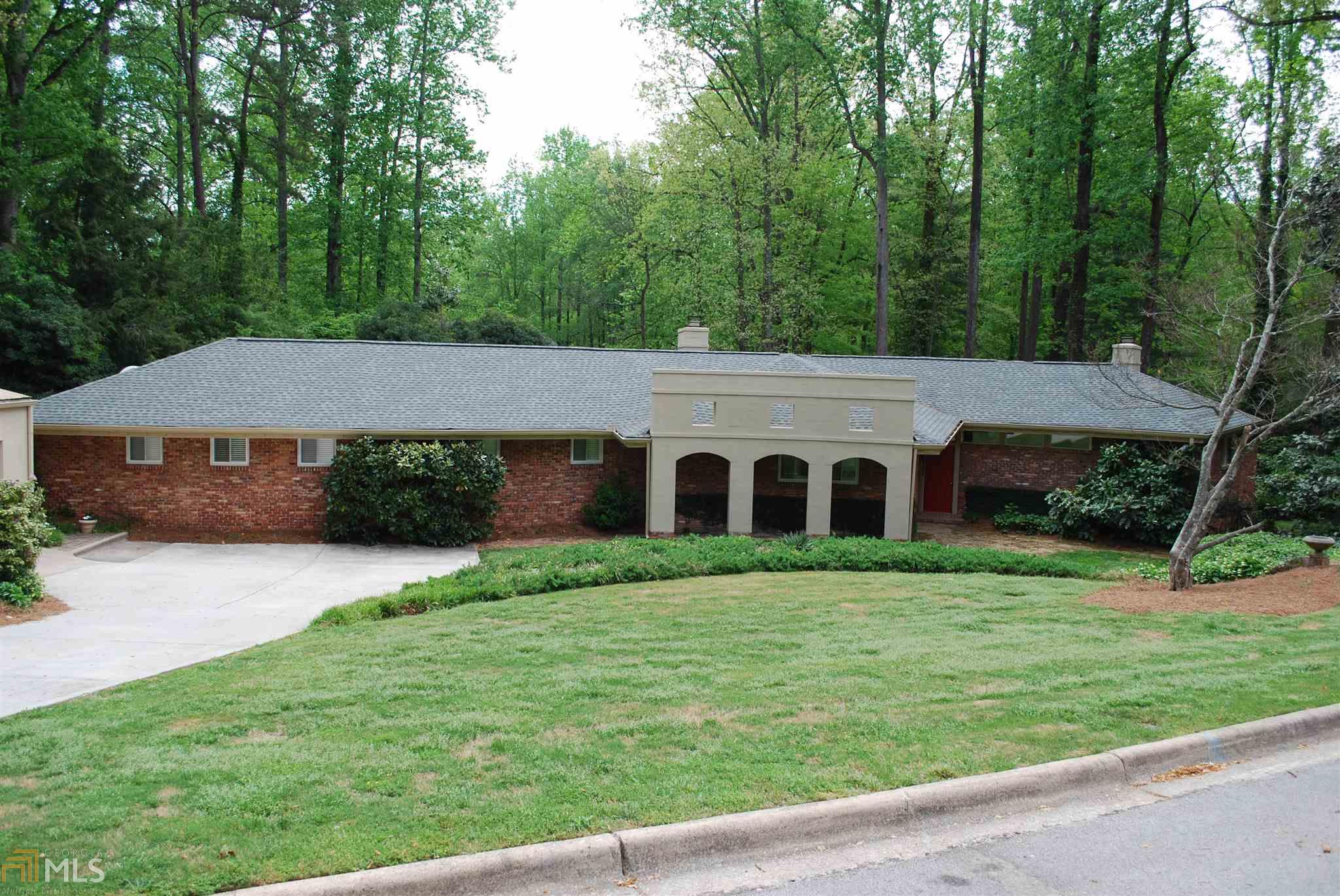 832 Glenwood Dr, Gainesville, GA 30501