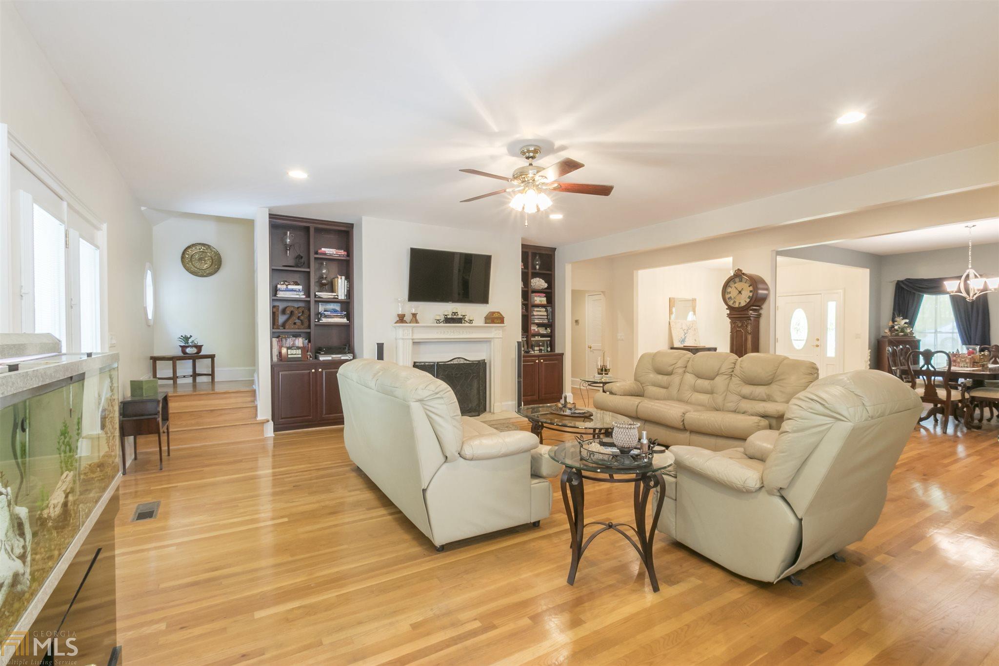 4123 Willow Trce, Gainesville, GA 30506