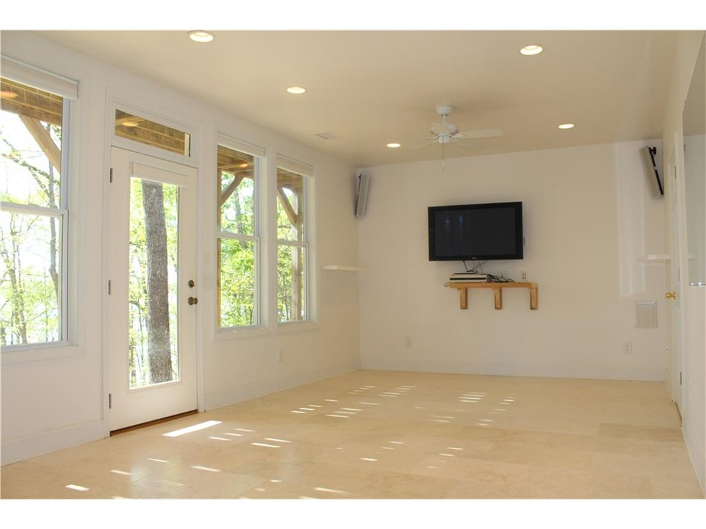 6480 Barberry Hill Drive, Gainesville, GA 30506
