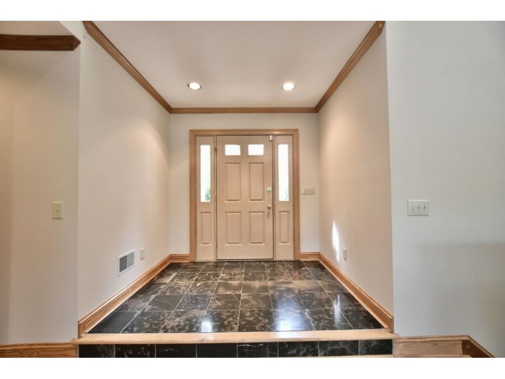 9070 Beaver Trail, Gainesville, GA 30506