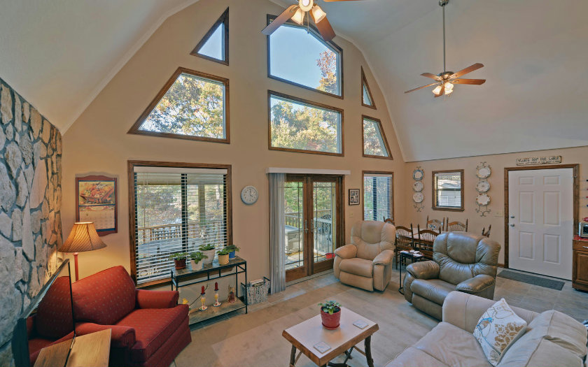 12 STEWART AVE, Blairsville, GA 30512