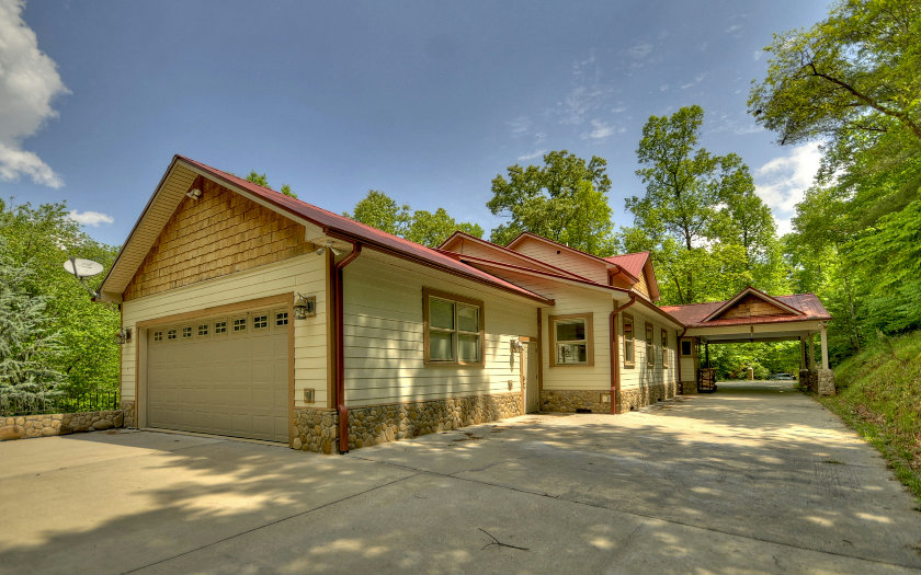 252 CREEKMONT DRIVE, Blairsville, GA 30512
