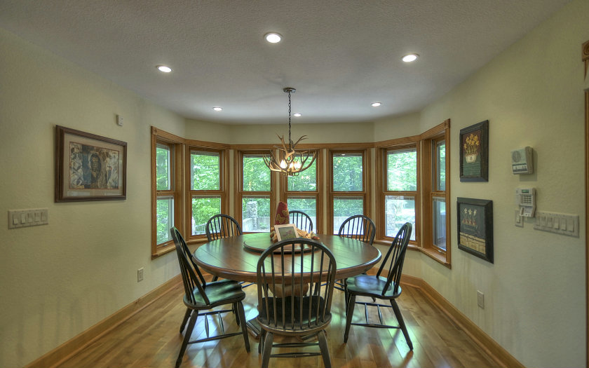252 CREEKMONT DRIVE, Blairsville, GA 30512