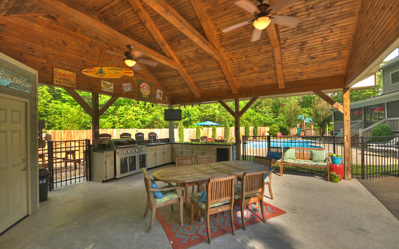 2877 MOUNTAIN TOPS ROAD, Blue Ridge, GA 30513