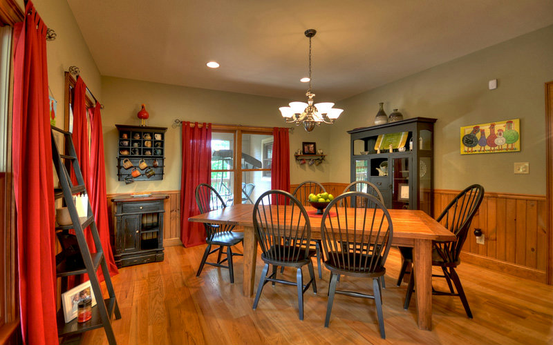 2877 MOUNTAIN TOPS ROAD, Blue Ridge, GA 30513