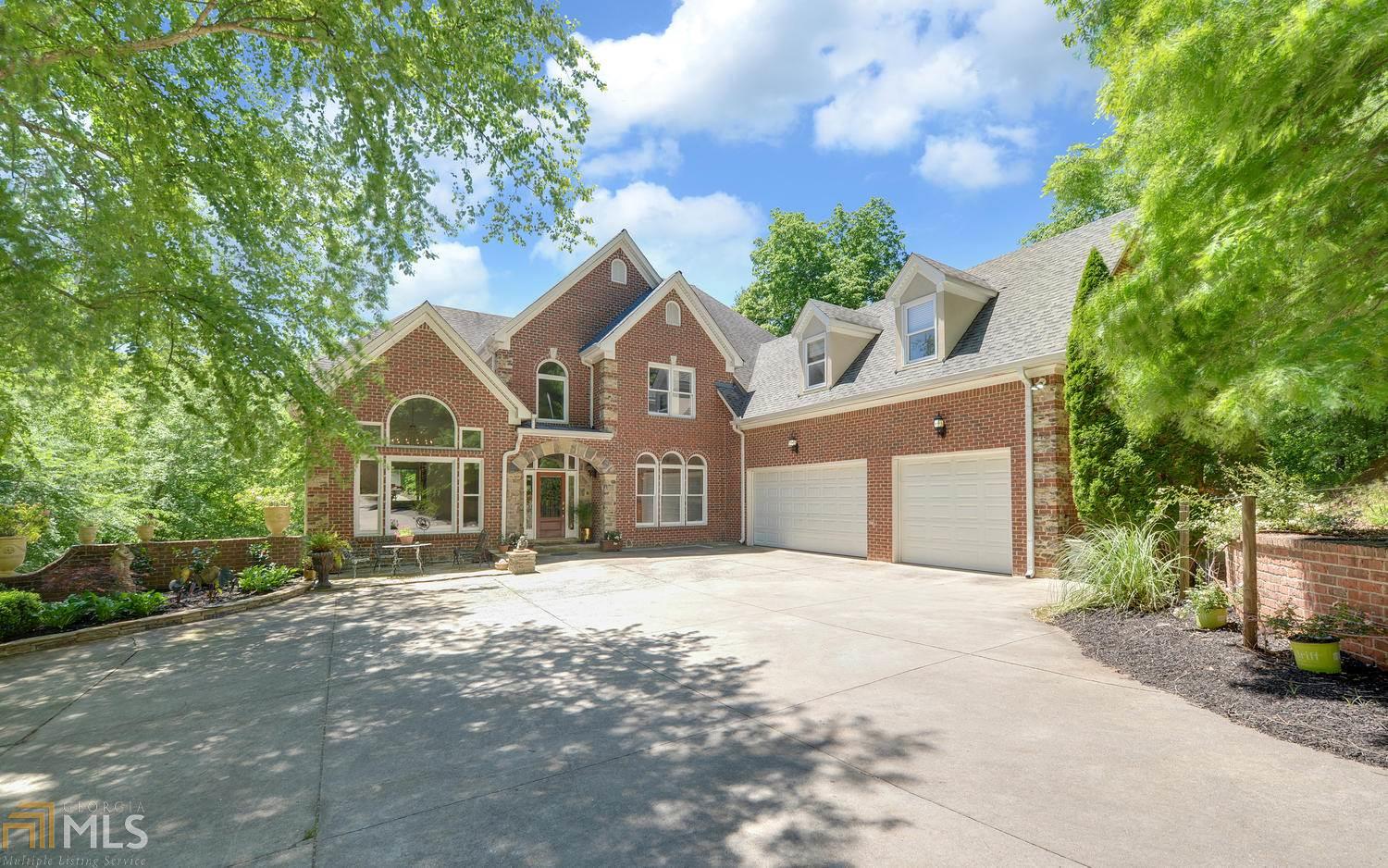 1970 Burgundy Dr, Braselton, GA 30517