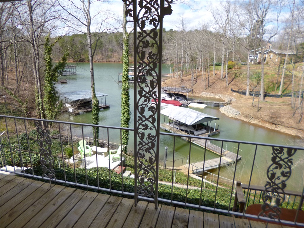 6095 Blackberry Lane, Buford, GA 30518