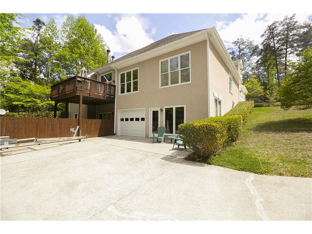 5999 Blackberry Lane, Buford, GA 30518