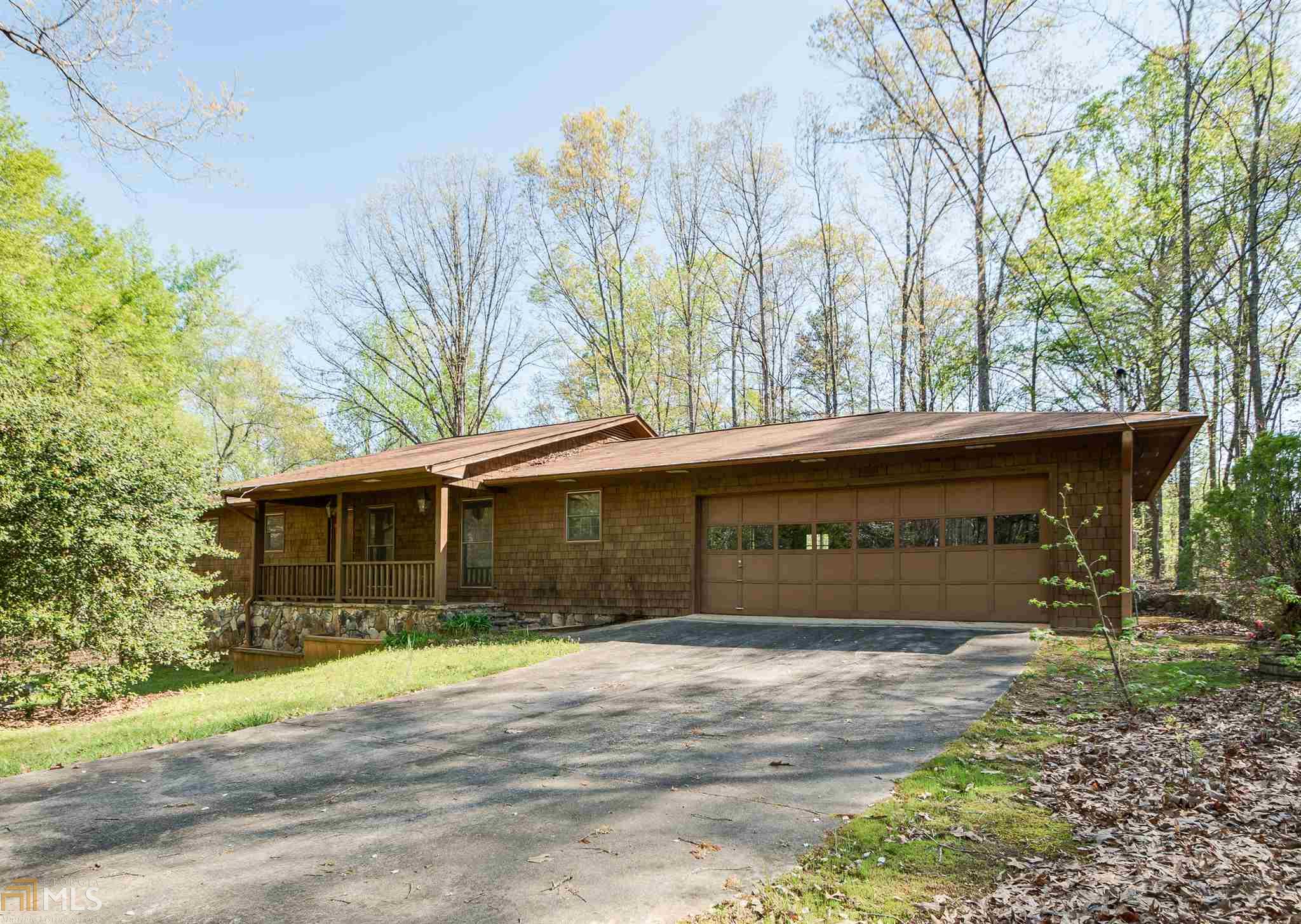 2446 E Maddox Rd, Buford, GA 30519