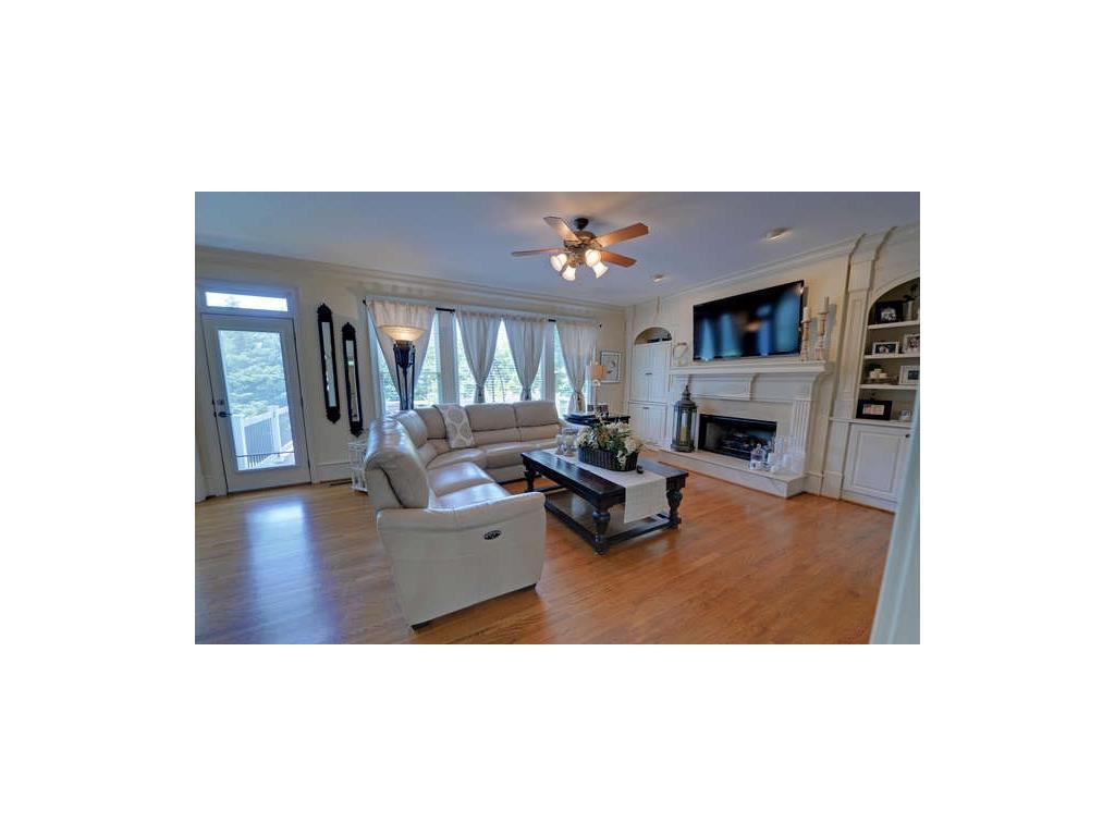 2611 Trailing Ivy Way, Buford, GA 30519