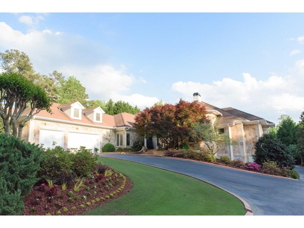 2521 E Maddox Road, Buford, GA 30519