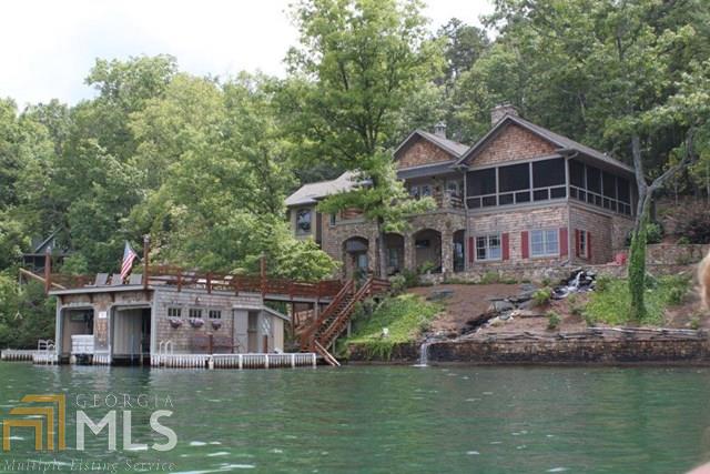 17 Lands End Ln, Clarkesville, GA 30523