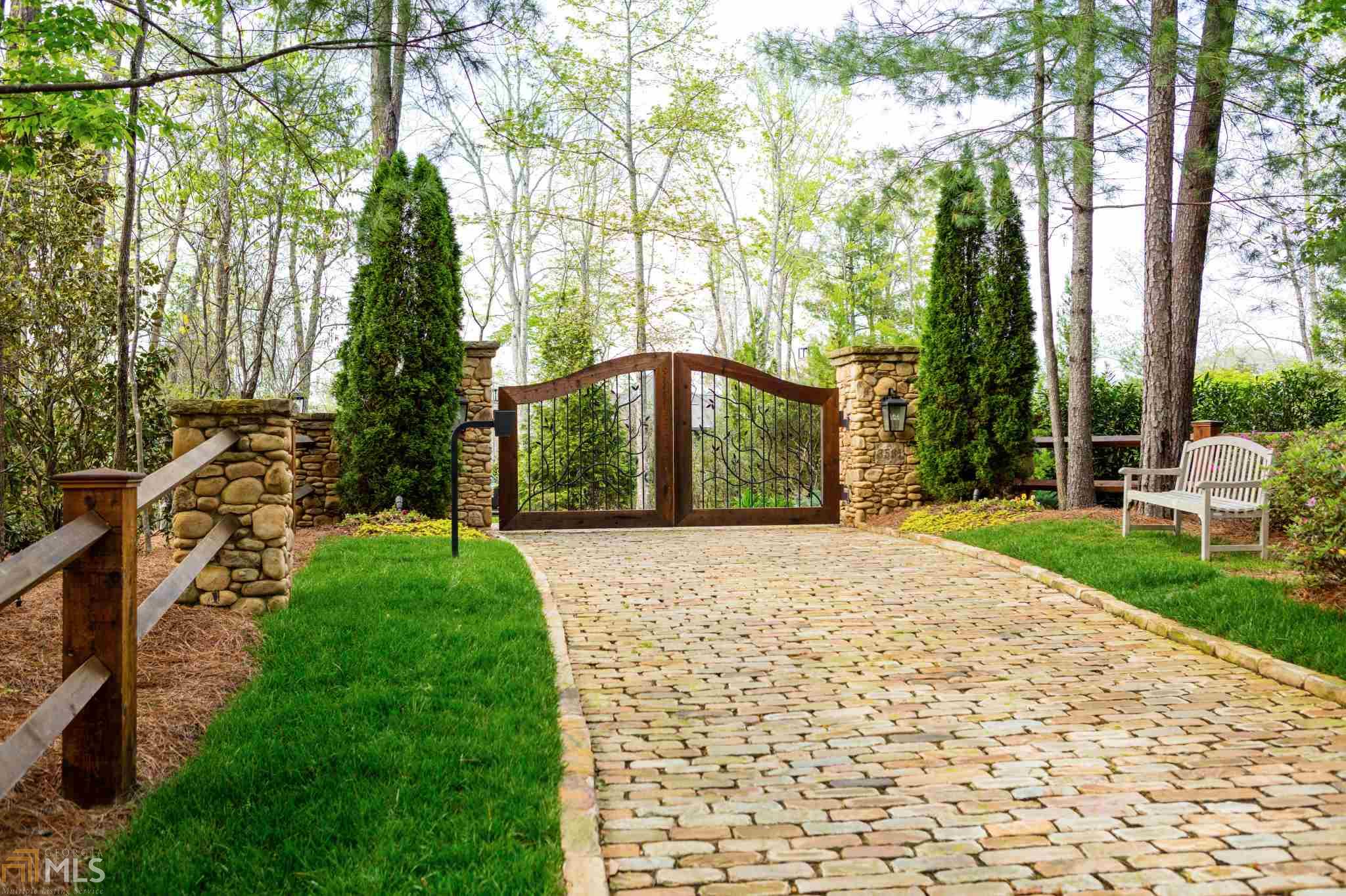 3531 Moccasin Creek Rd, Clarkesville, GA 30523