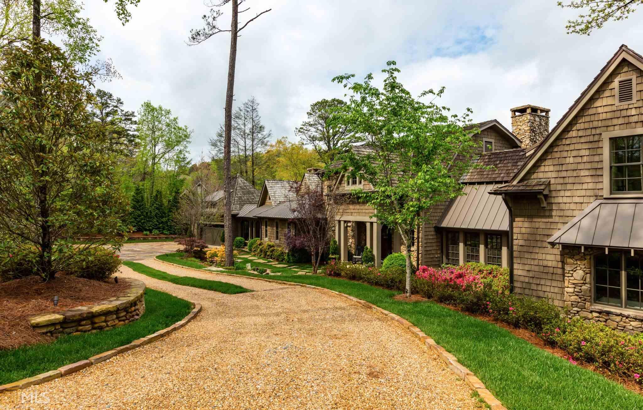3531 Moccasin Creek Rd, Clarkesville, GA 30523