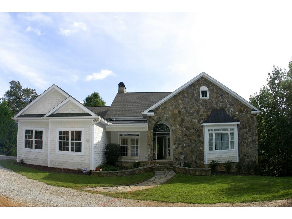216 Garnet Drive, Dahlonega, GA 30533