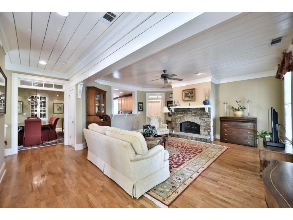 37 Lakeview Alley, Dawsonville, GA 30534
