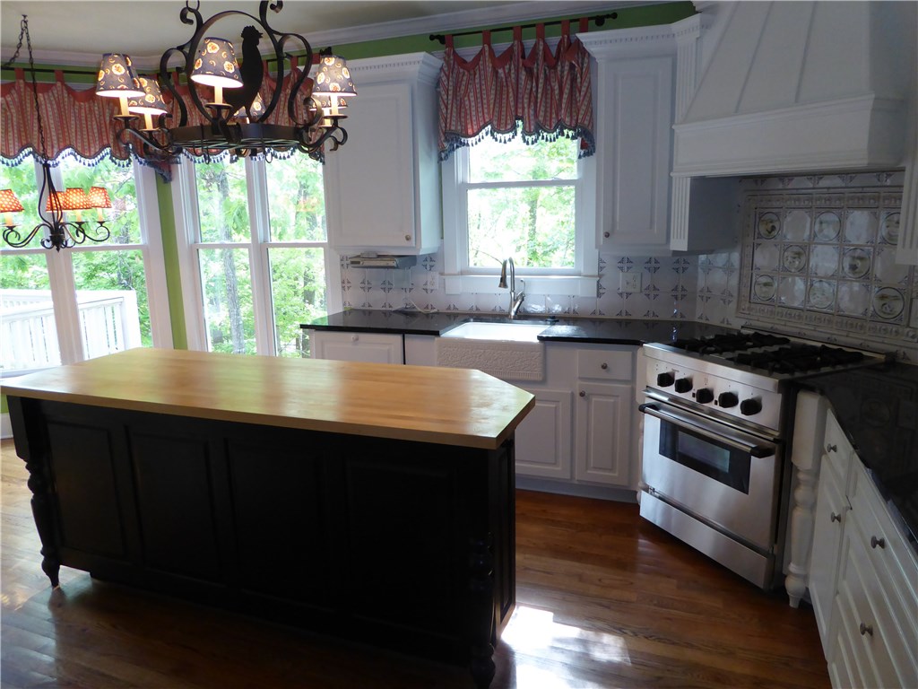46 River Overlook Court, Dawsonville, GA 30534