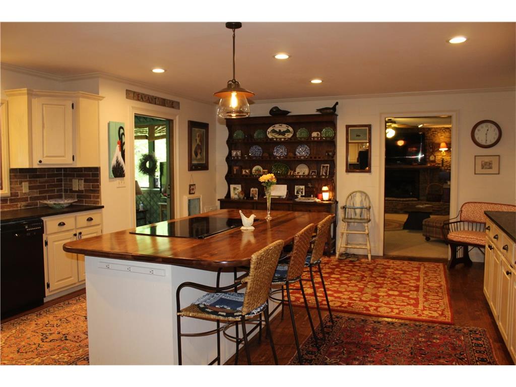 802 CHATTAHOOCHEE WINDS Drive, Demorest, GA 30535