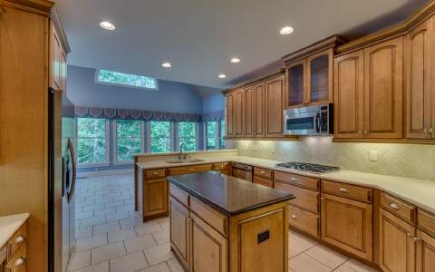 382 QUAIL RUN CT., Ellijay, GA 30536